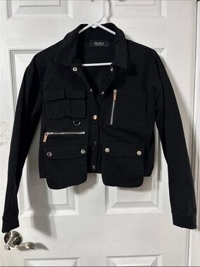 AKIRA Black Utility Cargo Jacket with Multiple Pockets